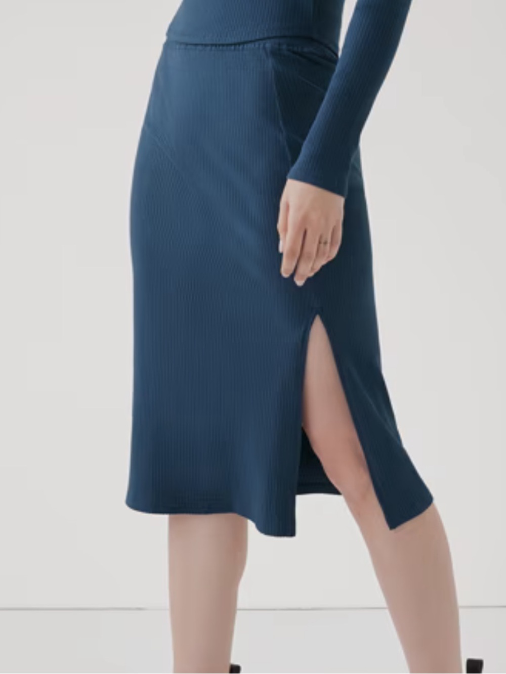 Pact Navy Ribbed Midi Skirt Womens Small